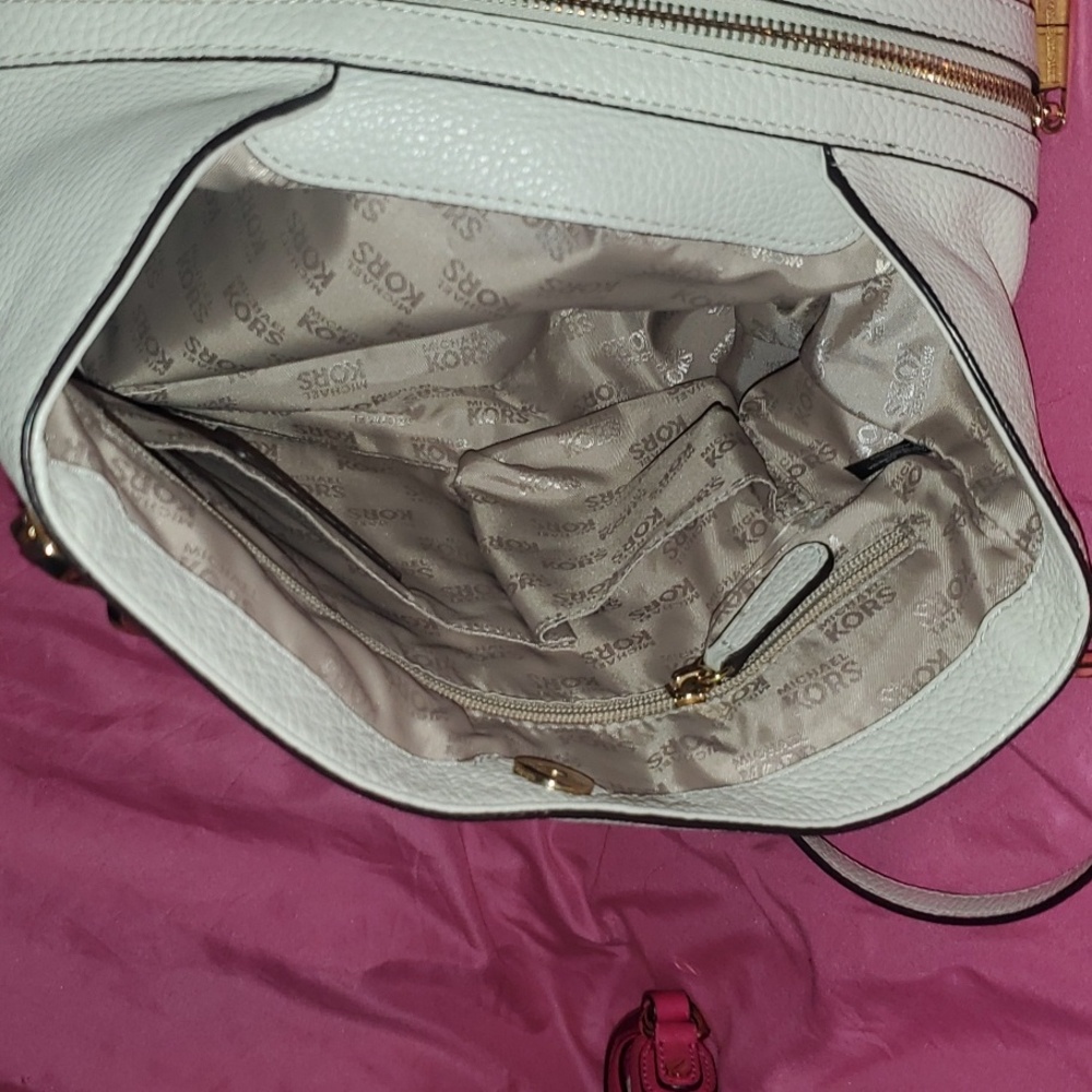 BNWT:  MICHAEL KORS LEATHER BAG - Picture 8 of 16